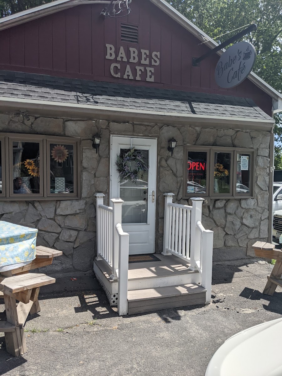 Babes Cafe And Catering